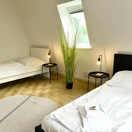 Apartment Hasselbach Duo- 2 Wohneinheiten- 10 Betten- 4 Schlafzimmer- Parkplatz- Waschmaschine- 2 Küchen- 2 Bäder